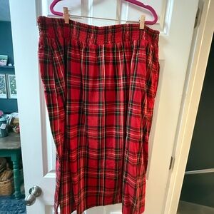 Old Navy Red and Black Plaid A-Line Skirt